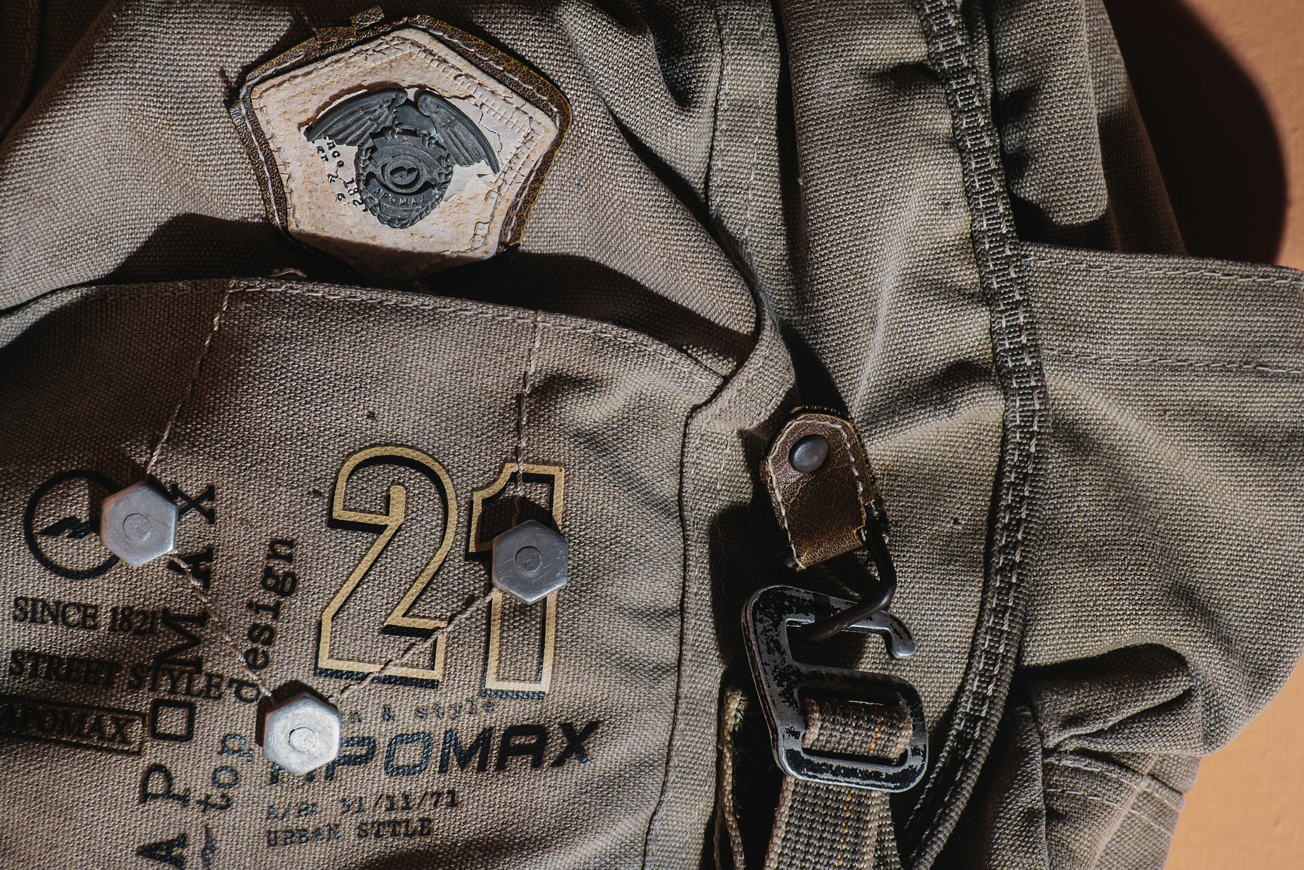 Створені для Викликів: Нова Колекція Тактичних Нейлонових Рюкзаків